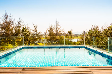 Cost of Glass Pool Fence Repair in Winfield