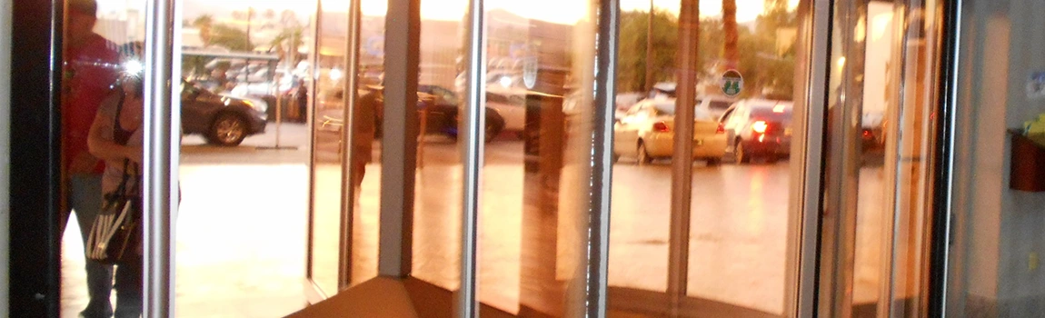 Storefront Glass Repair Cost in Glen Ellyn